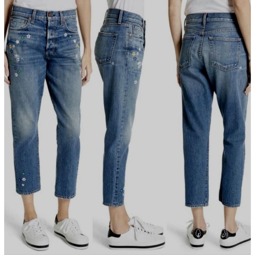 AO. LA You Look Amazing Girlfriend Jeans Embroidered Floral High Rise Size: 29
